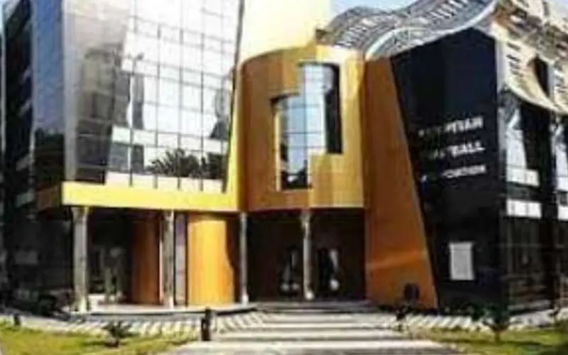 اتحاد الكرة يؤكد جاهزيته لاستقبال كل وفود الأندية مع تطوير تقنية الـ VAR